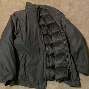 XL winter coat inner lining zippers out hood hidden in collar lightweight